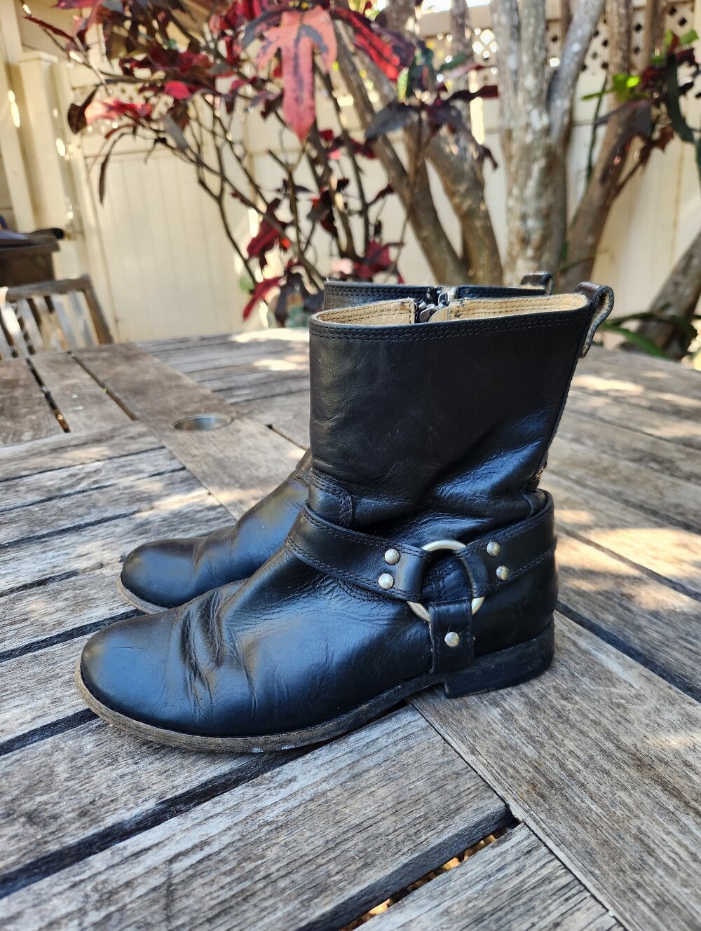 Women's Frye Black Leather Ankle Boots 5.5B - Picture 2 of 10